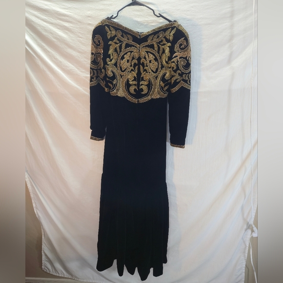 Vintage Victor Costa Saks Fifth Avenue Women's 4/6 Small Velvet Beaded Dress - Picture 9 of 11